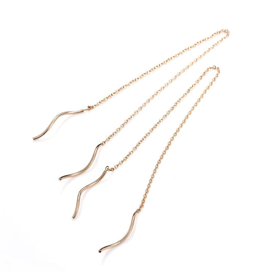 揺れるイエローゴールドのチェーンの光が日々を彩る「いとをかし」なピアス- hitsuki(ヒツキ)ジュエリー